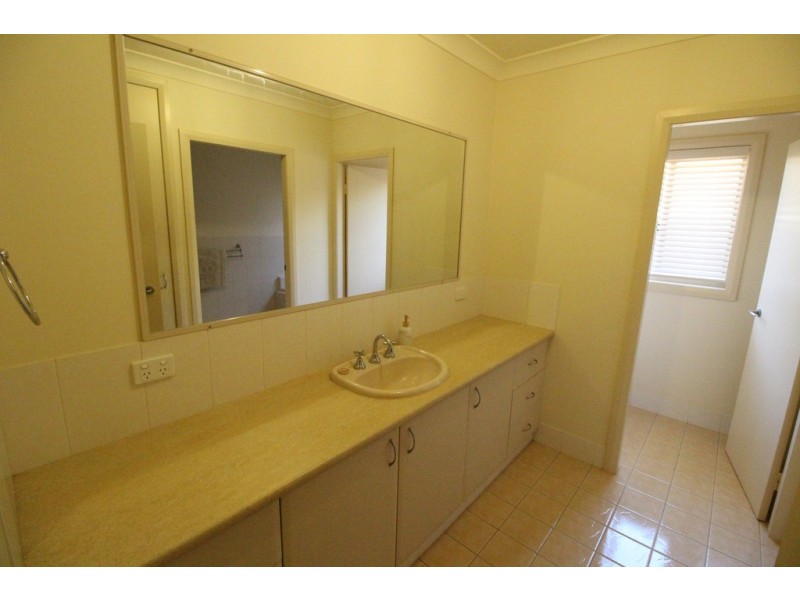 19 Powys Place, Griffith NSW 2680