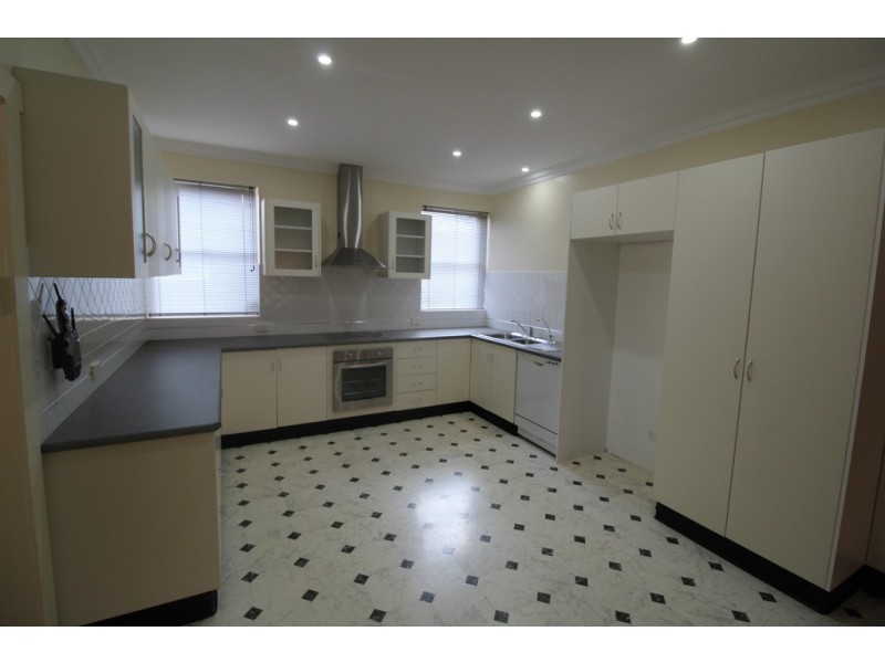 4 Binya Street, Griffith NSW 2680