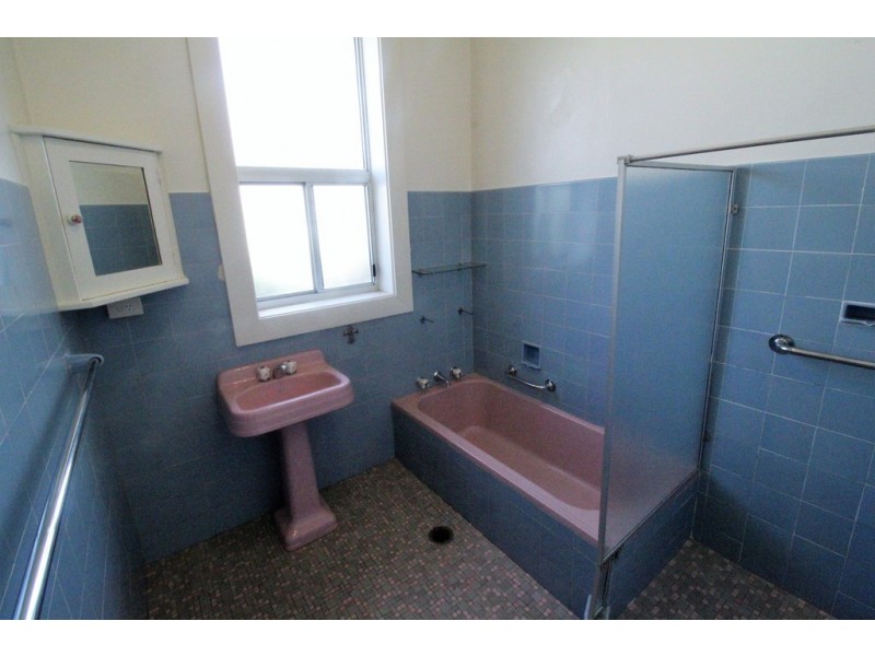 4 Binya Street, Griffith NSW 2680