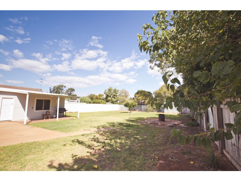 126 Merrigal Street, Griffith NSW 2680