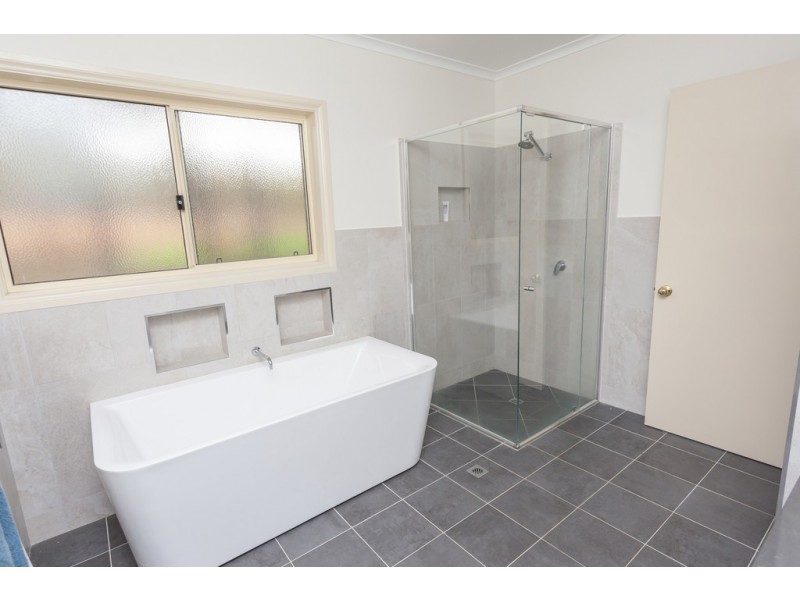 221 Mallinson Road, Griffith NSW 2680