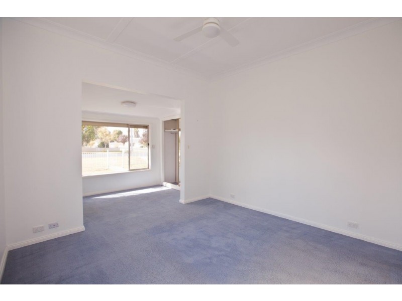 126 Merrigal Street, Griffith NSW 2680