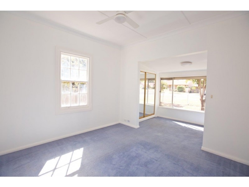 126 Merrigal Street, Griffith NSW 2680