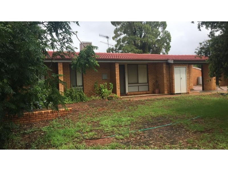 3/63 BURNS STREET, Hillston NSW 2675