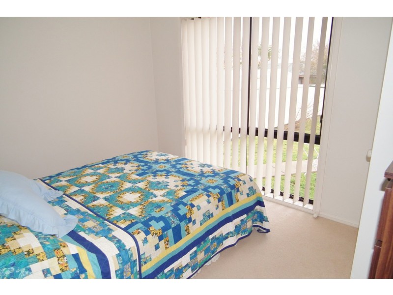8 Nelson Drive, Griffith NSW 2680