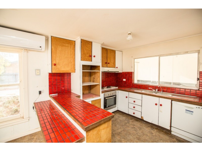 7 Club Street, Hanwood NSW 2680