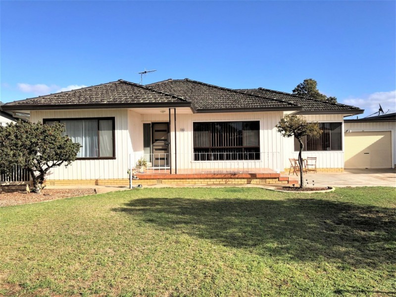 46 Mirrool Avenue, Yenda NSW 2681