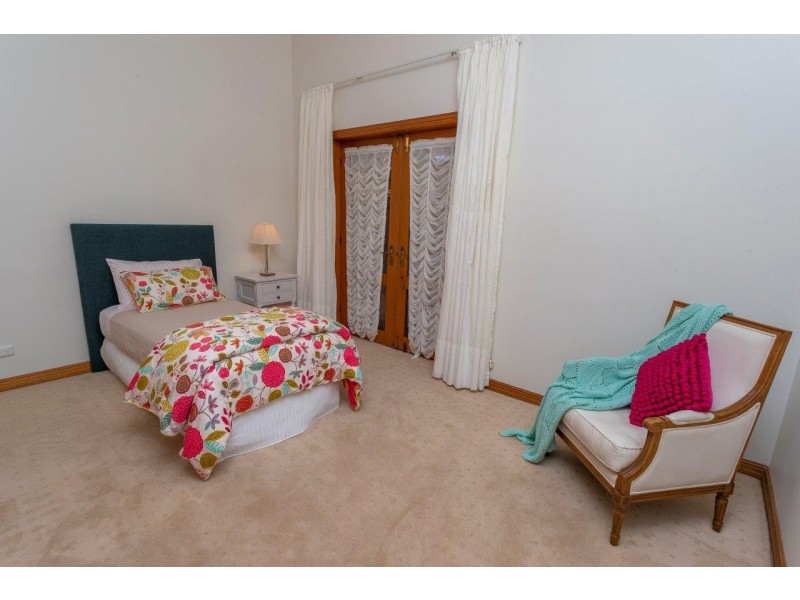 49 Binya Street, Griffith NSW 2680