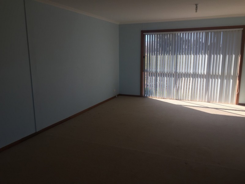 27 Alpens Lane, Goolgowi NSW 2652