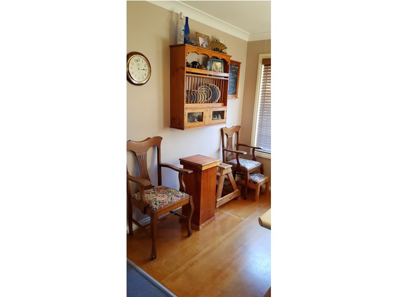 7 Moore Street, Hillston NSW 2675