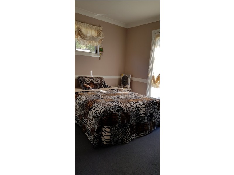 7 Moore Street, Hillston NSW 2675