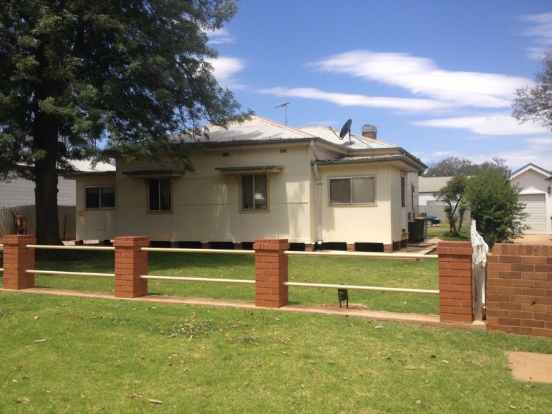 2/21 Palla Street, Griffith NSW 2680