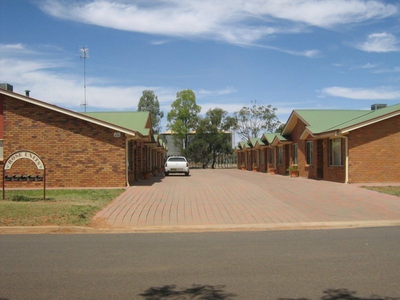 10-12 Rose Street, Hillston NSW 2675
