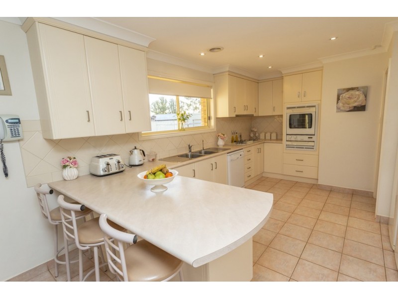 2 DAY STREET, Griffith NSW 2680