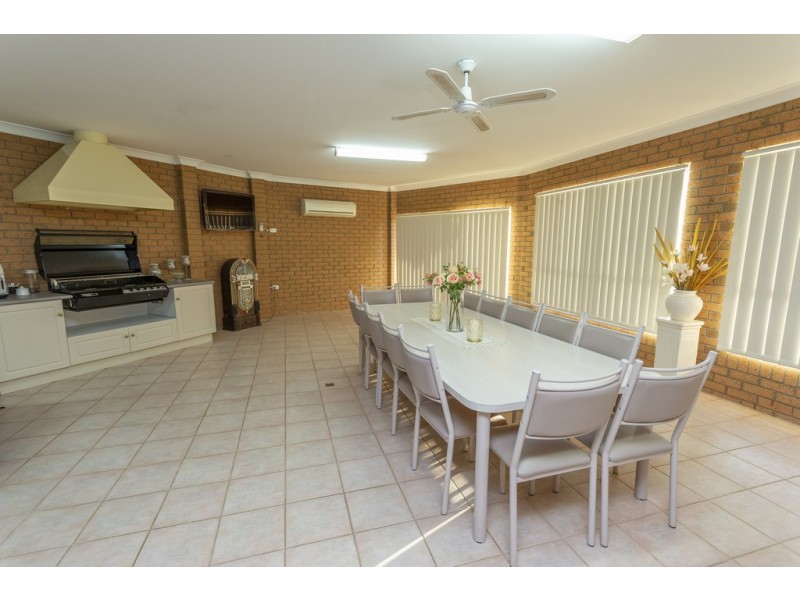 2 DAY STREET, Griffith NSW 2680
