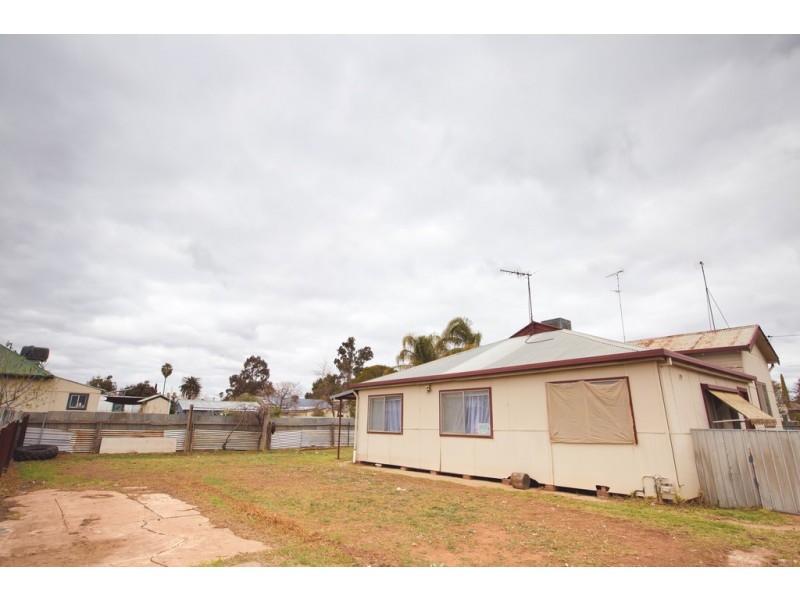 15 Park Street, Yenda NSW 2681