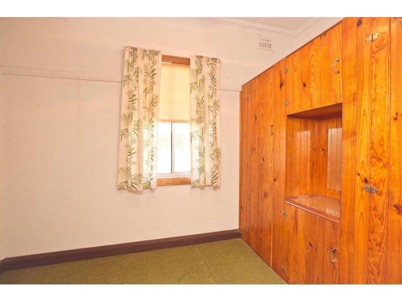 17 Carrathool Street, Griffith NSW 2680