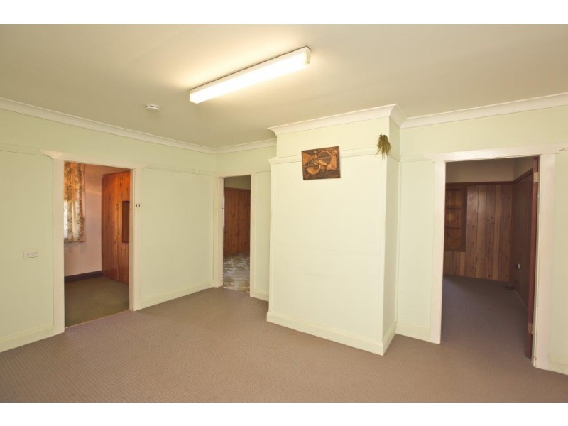 17 Carrathool Street, Griffith NSW 2680