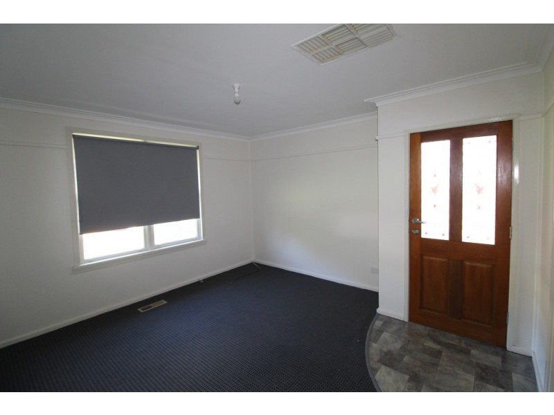 8 Mallinson Street, Griffith NSW 2680