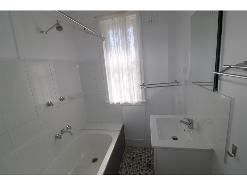 8 Mallinson Street, Griffith NSW 2680