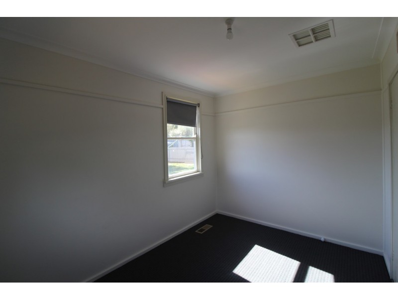 8 Mallinson Street, Griffith NSW 2680