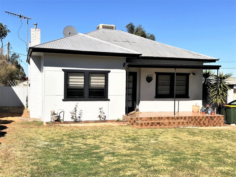 4 Edmondson Avenue, Griffith NSW 2680