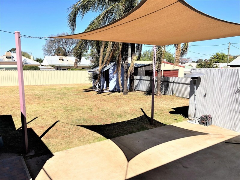 4 Edmondson Avenue, Griffith NSW 2680