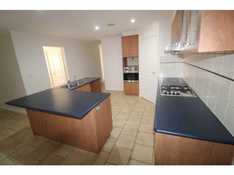 13 Montrose Drive, Griffith NSW 2680