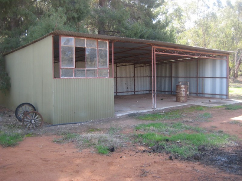 2693 LACHLAN RIVER ROAD, Hillston NSW 2675