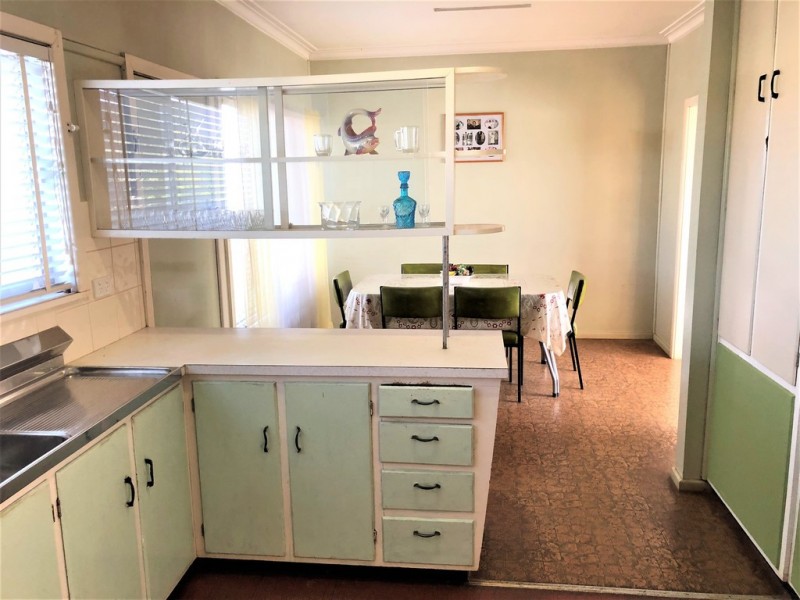 18 Langley Crescent, Griffith NSW 2680