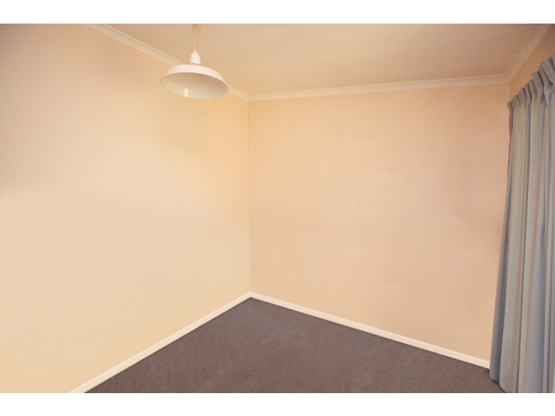 14 Young Street, Beelbangera NSW 2680