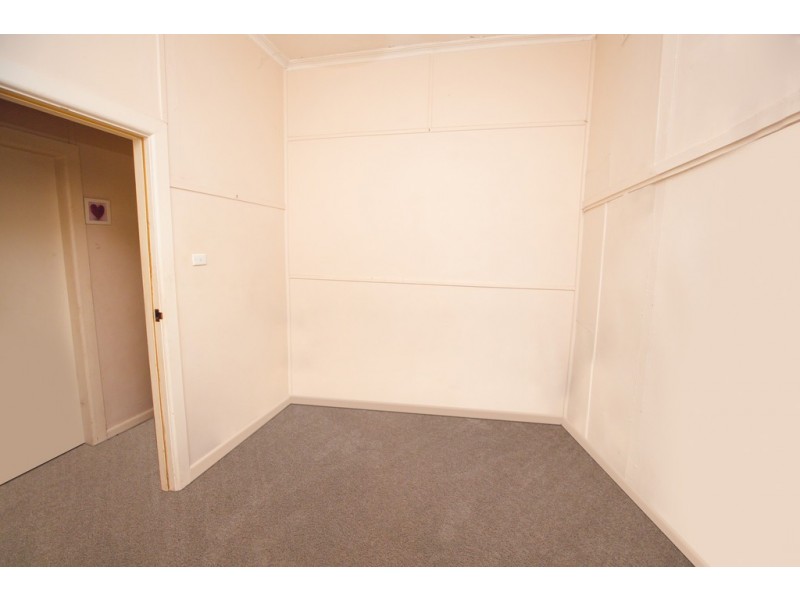 14 Young Street, Beelbangera NSW 2680
