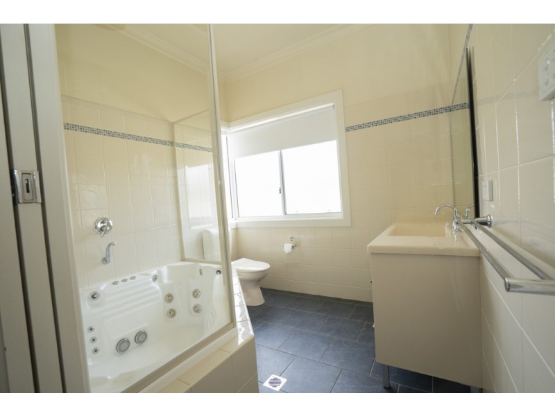38 Bringagee Street, Griffith NSW 2680