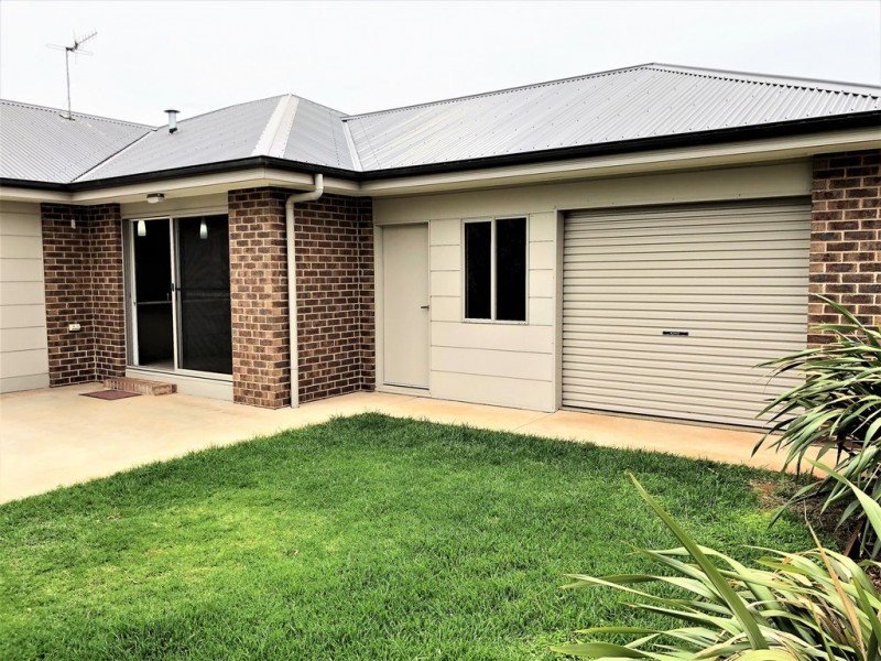 8 Brooks Street, Griffith NSW 2680