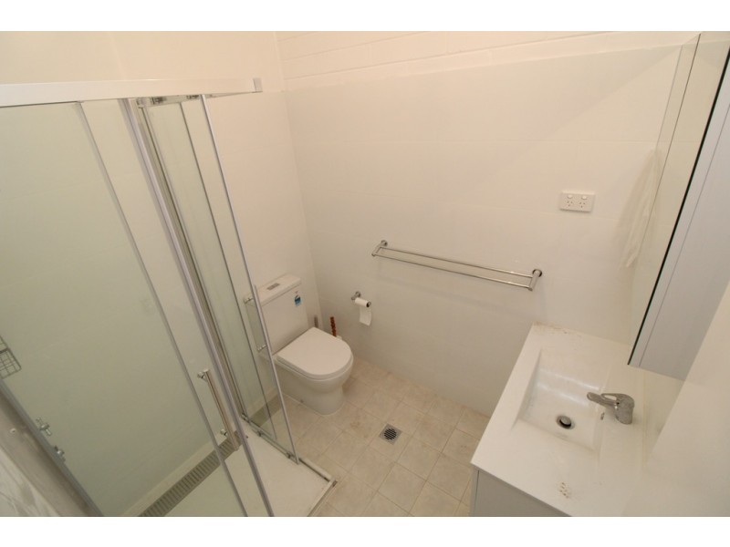 Flat 2 ,23 Brolga Place, Coleambally NSW 2707
