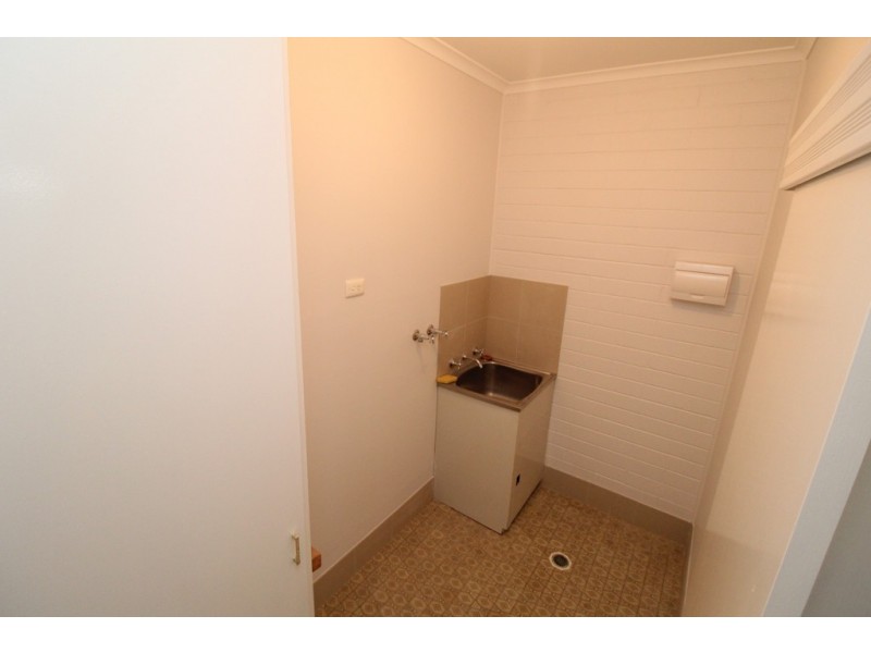 Flat 2 ,23 Brolga Place, Coleambally NSW 2707