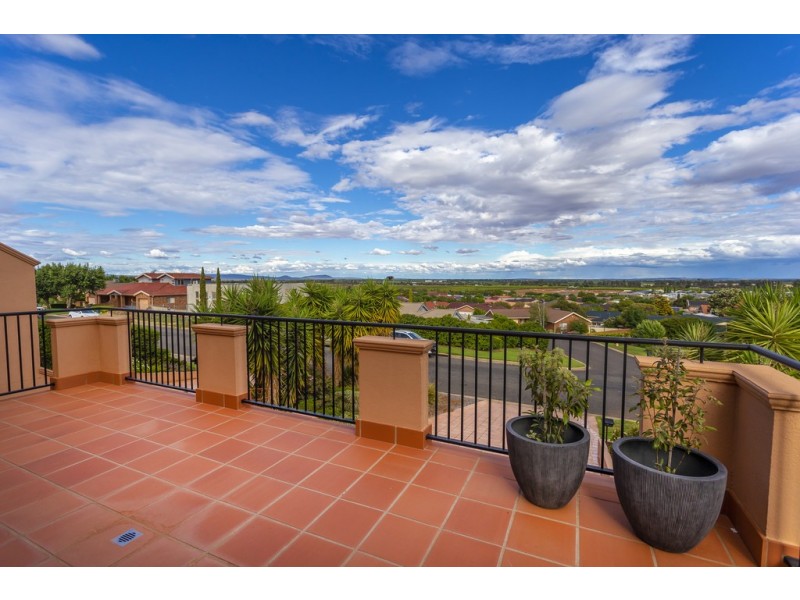 12a Waugh Street, Griffith NSW 2680