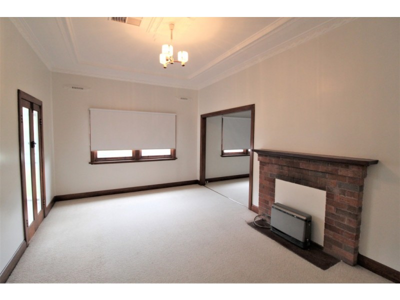 26 Noorebar Avenue, Griffith NSW 2680
