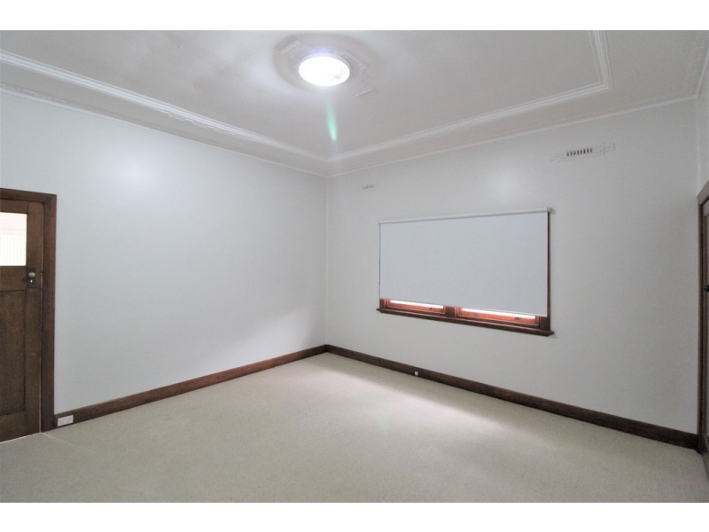 26 Noorebar Avenue, Griffith NSW 2680