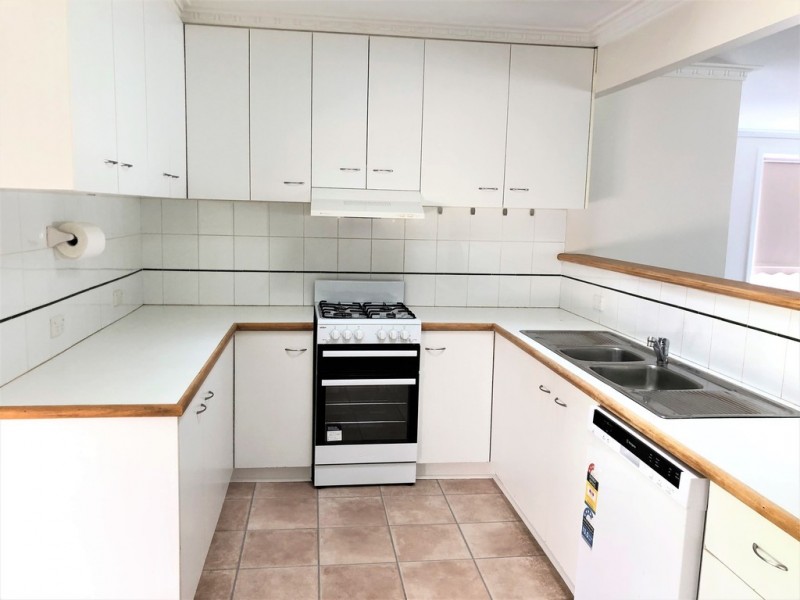 4 Walter Bull Crescent, Griffith NSW 2680