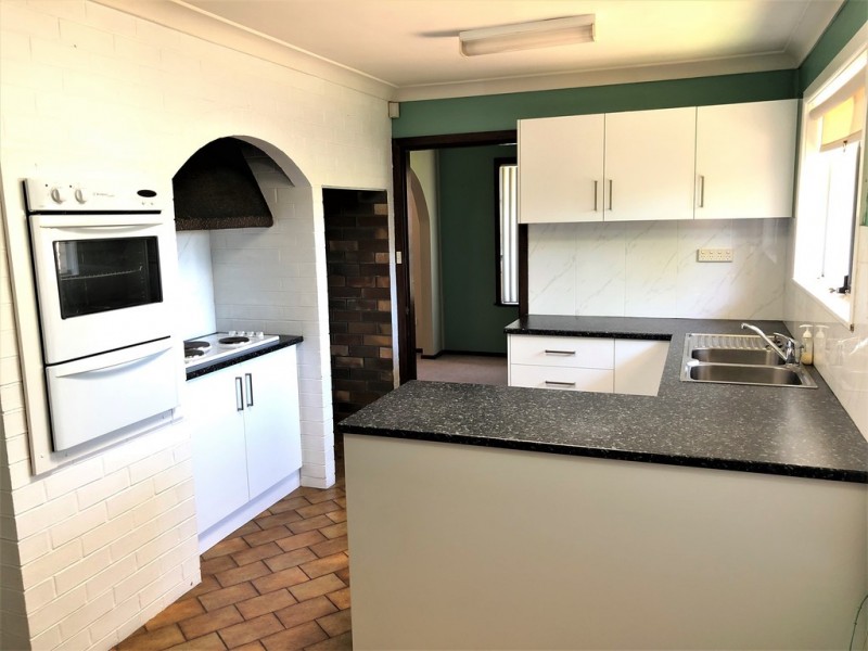 42 Ledgerwood Street, Griffith NSW 2680