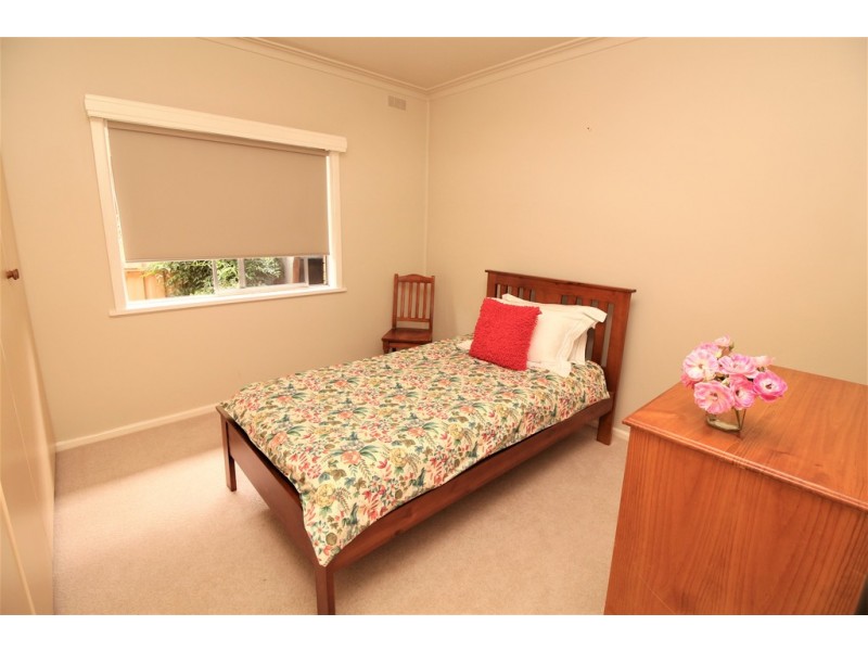 10 Langley Crescent, Griffith NSW 2680