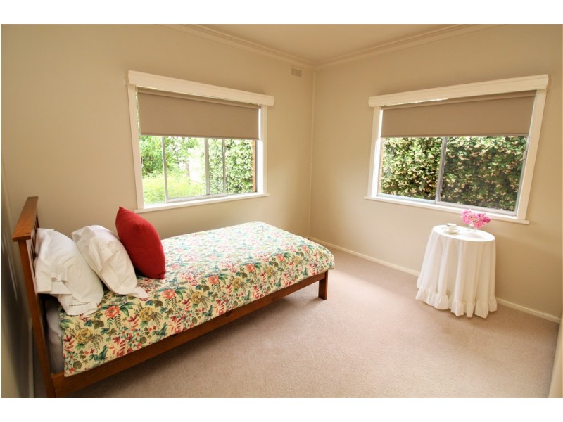 10 Langley Crescent, Griffith NSW 2680