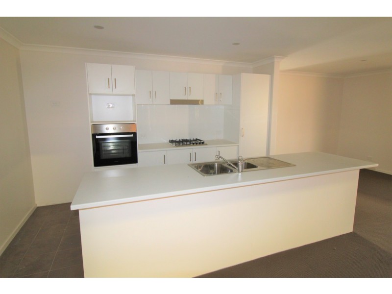 5 Pastega Place, Griffith NSW 2680