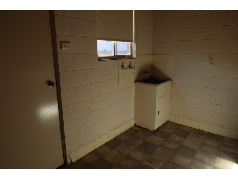 3/208 High Street, Hillston NSW 2675