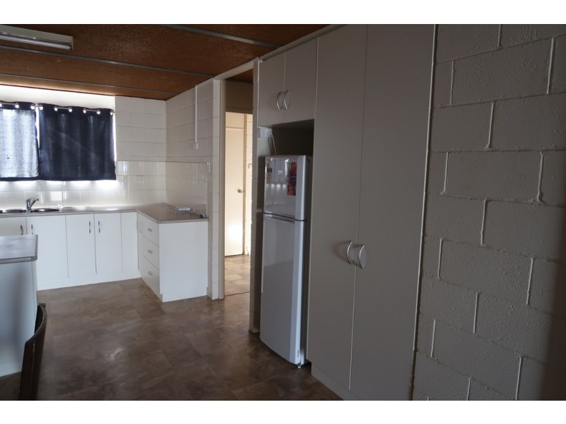 3/208 High Street, Hillston NSW 2675