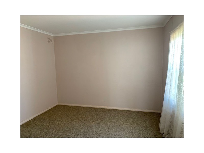 32 Moore Street, Hillston NSW 2675