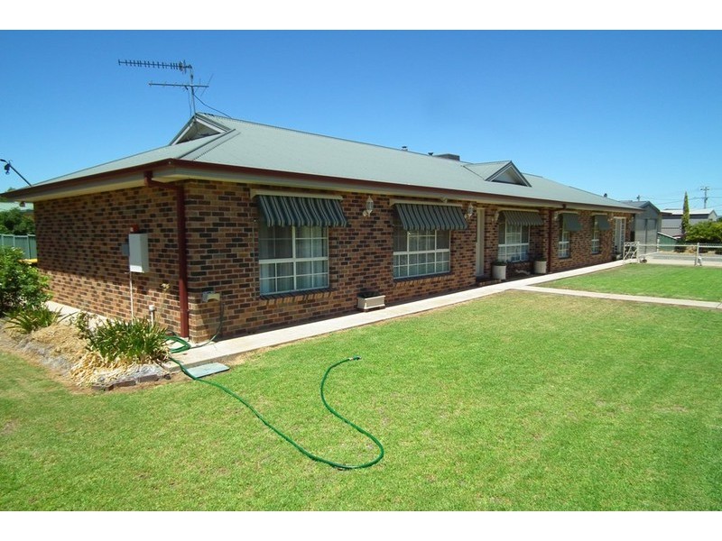 20 CHANT STREET, Darlington Point NSW 2706