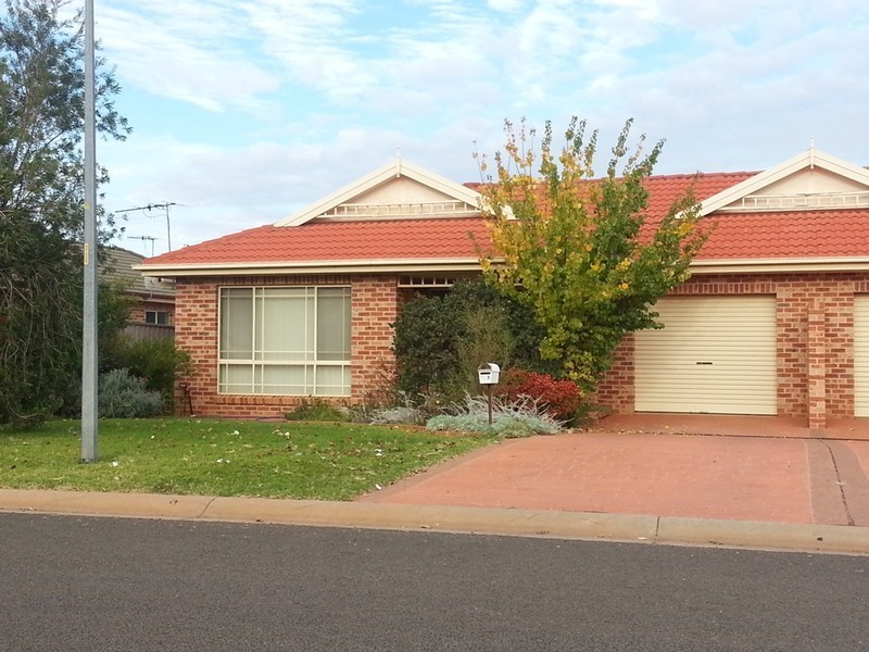 14A MEAKIN STREET, Griffith NSW 2680