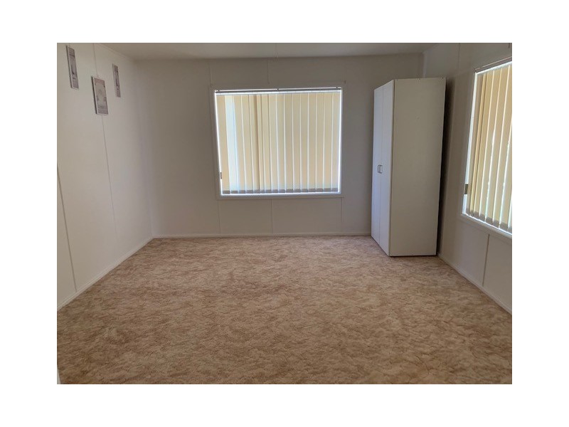 14 Florence Street, Hillston NSW 2675
